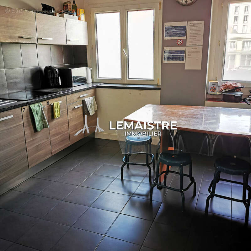 Le havre coeur de ville notre dame vente residence etudiante  10 chambres meublees avec balcon - photo 8
