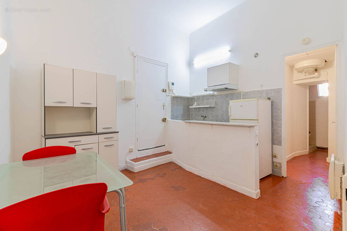 Appartement à MARSEILLE-1E