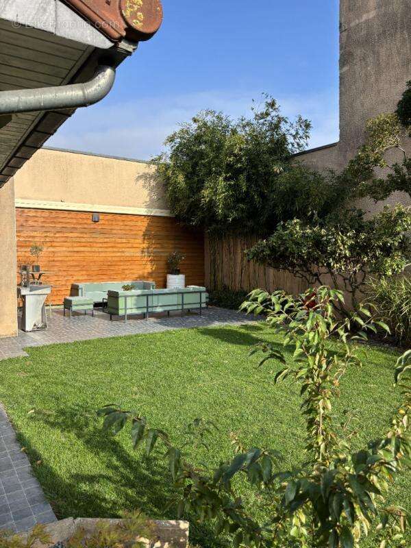 Maison à SAINT-QUENTIN