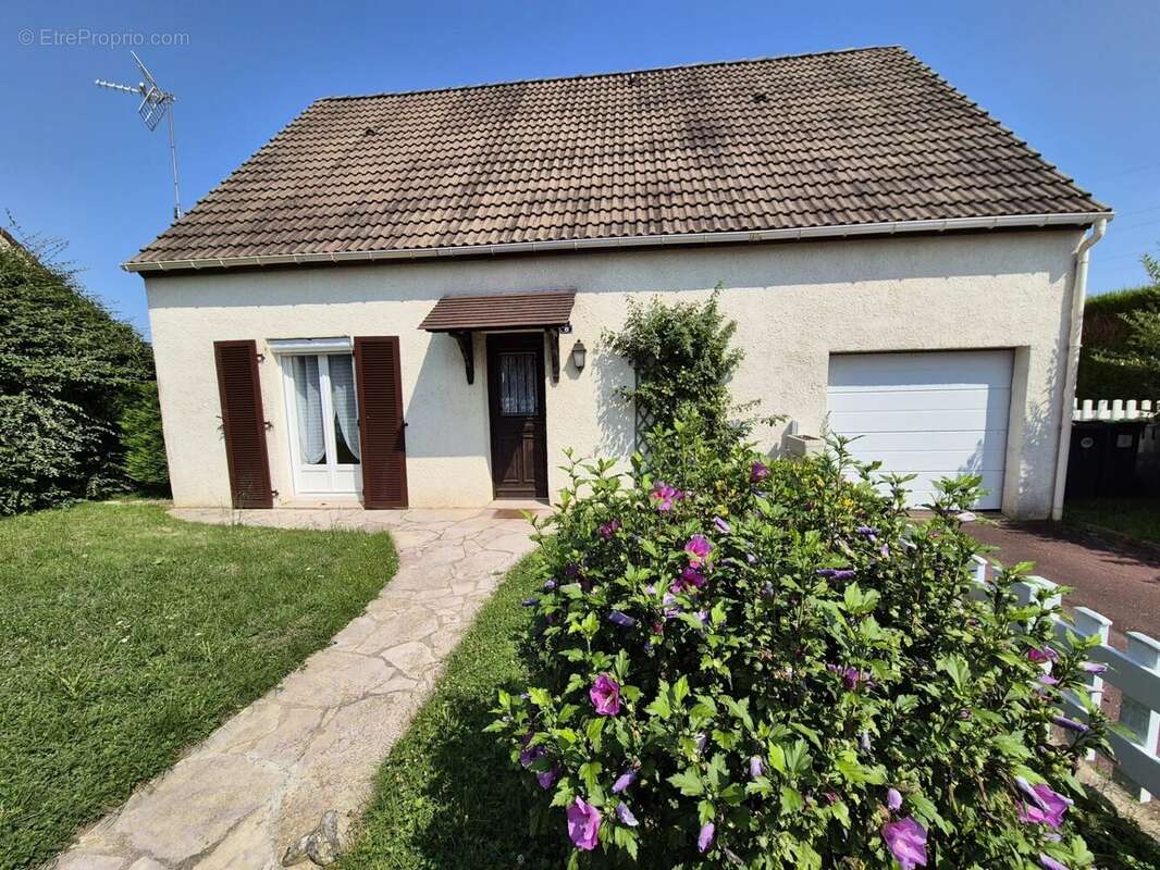 Maison à HERICY