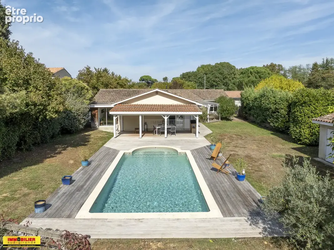 Maison de plain-pied avec piscine chauffée, au calme sur 2 500 m2 face aux bois - photo 2