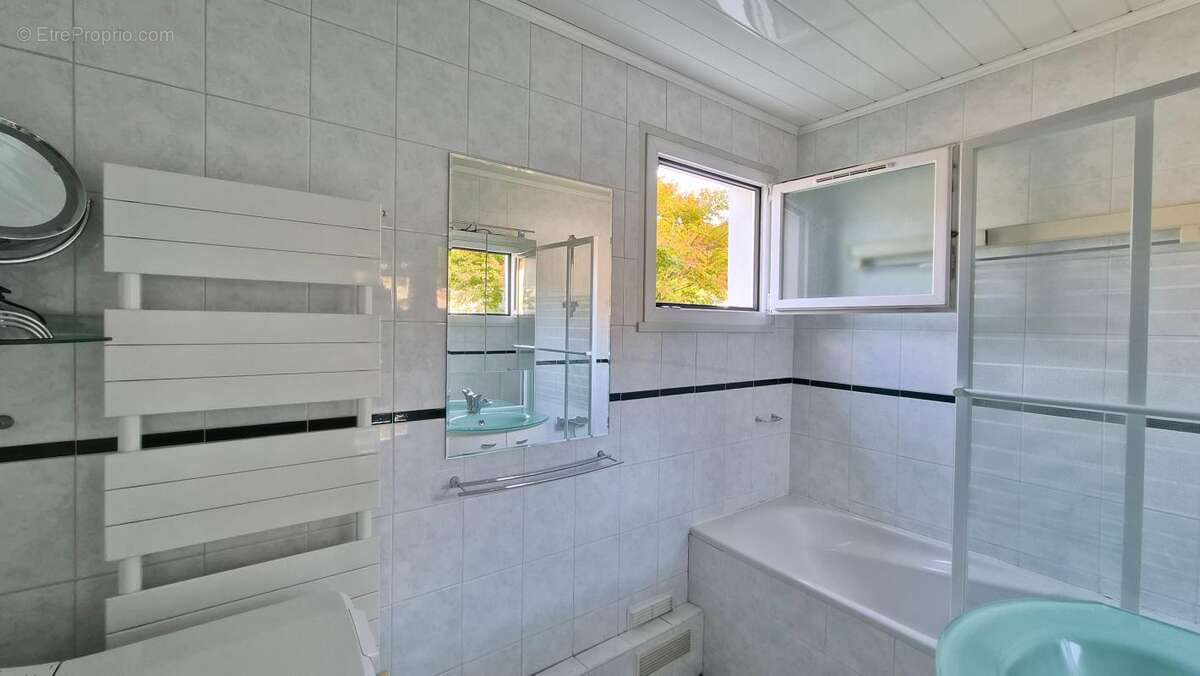 Maison à SAINT-GERMAIN-LES-ARPAJON