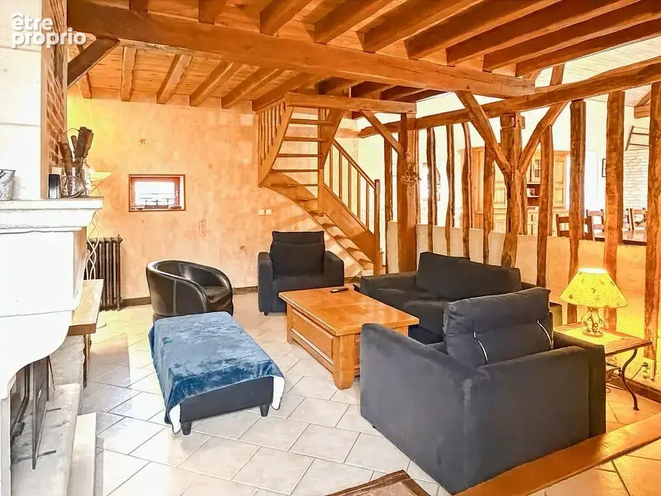 Maison 6 pièces 224 m² à vendre à Neuville-Aux-Bois (45170) - photo 2