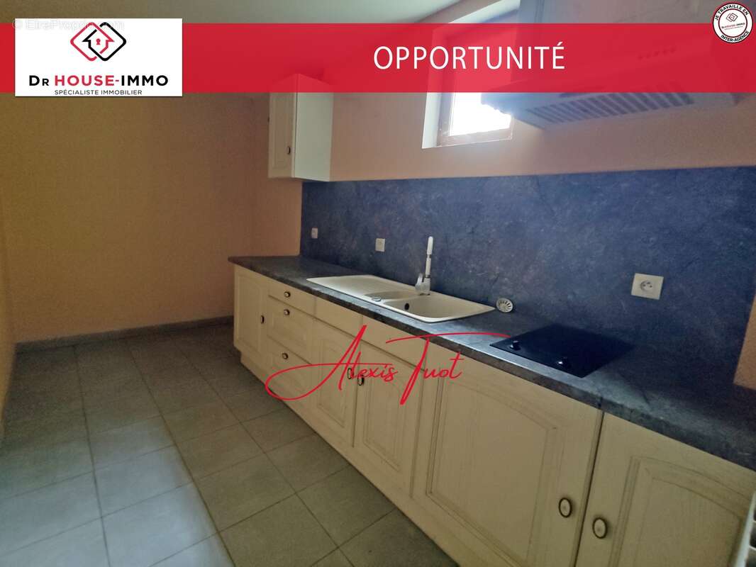 Maison à AMBARES-ET-LAGRAVE