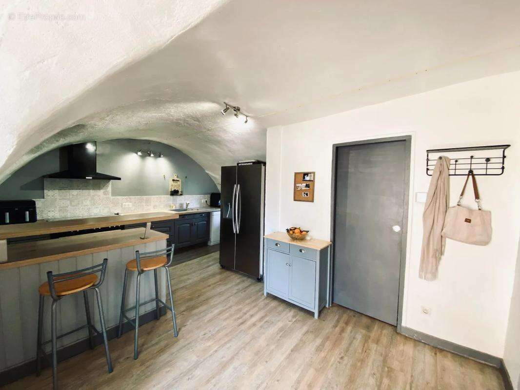 Maison à SAINT-BEAUZELY