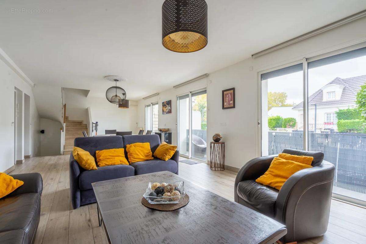 Maison à ROMAINVILLE