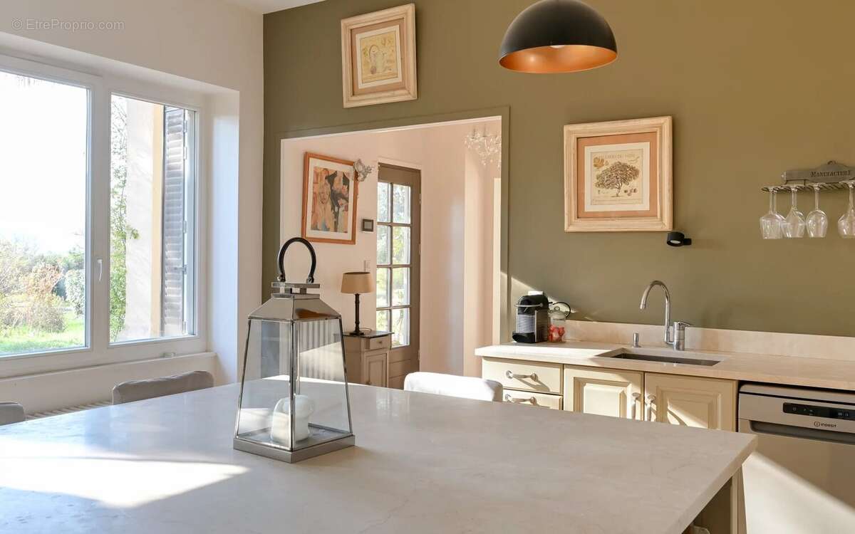 Maison à CHAZAY-D'AZERGUES