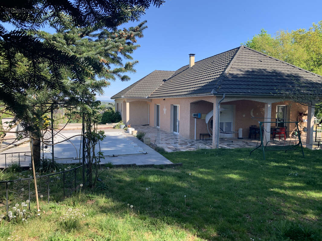 Maison à TERRASSON-LAVILLEDIEU