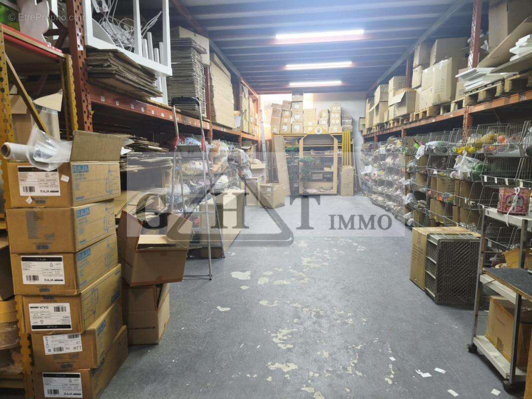 488 m² exclusivite entrepot bureaux a vendre a boissy saint leger - photo 2