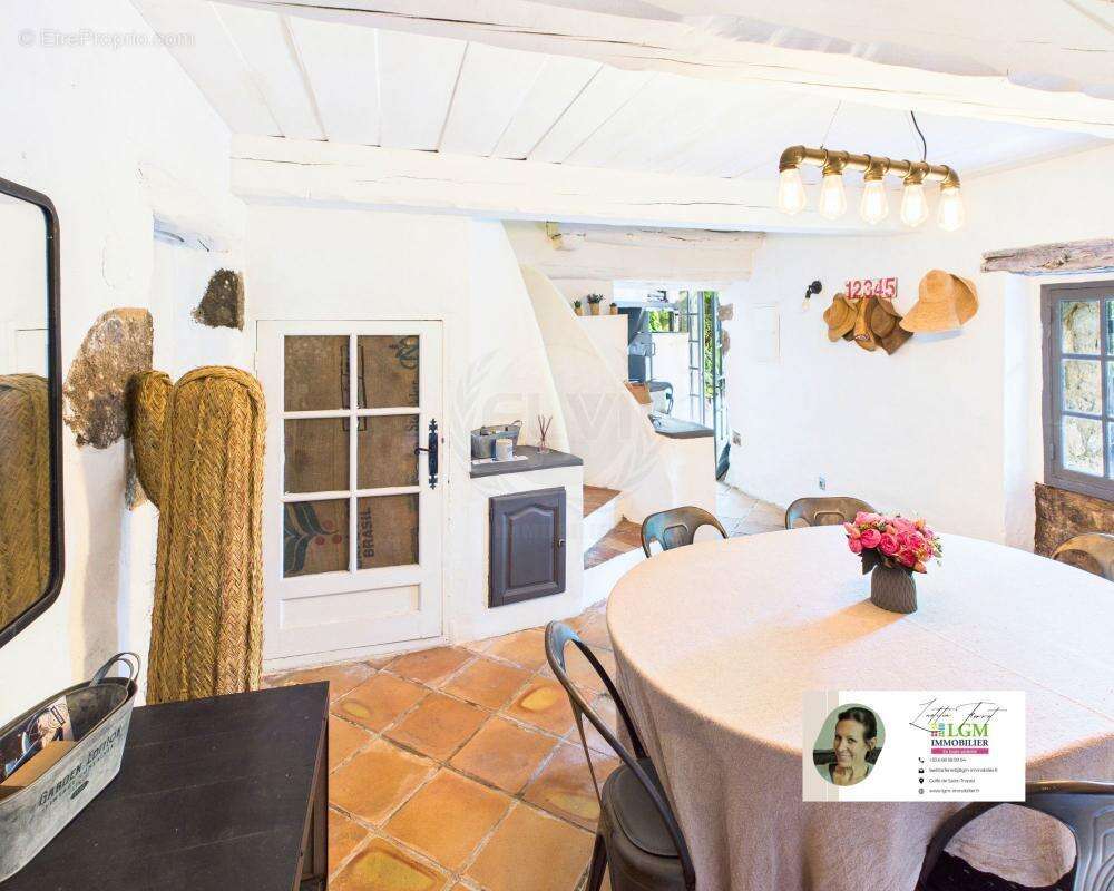 Maison à PLAN-DE-LA-TOUR