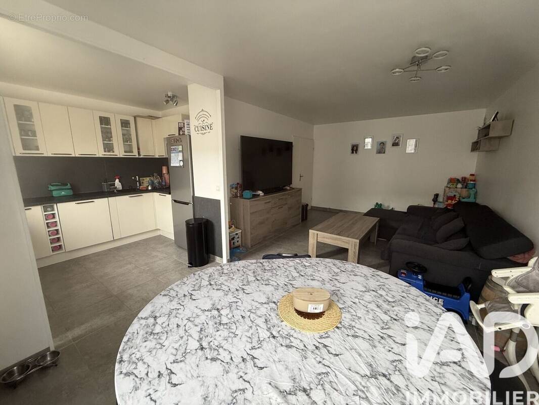 Photo 1 - Appartement à SAINT-PIERRE-DU-PERRAY