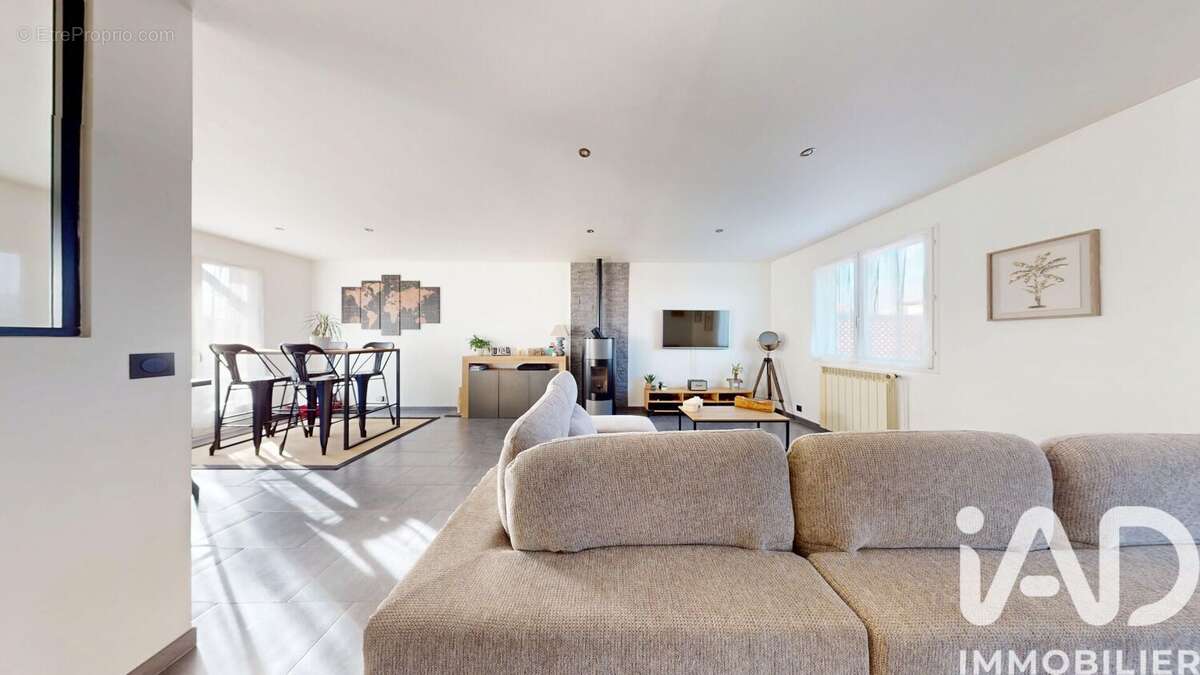 Photo 3 - Maison à VARENNES-SUR-SEINE