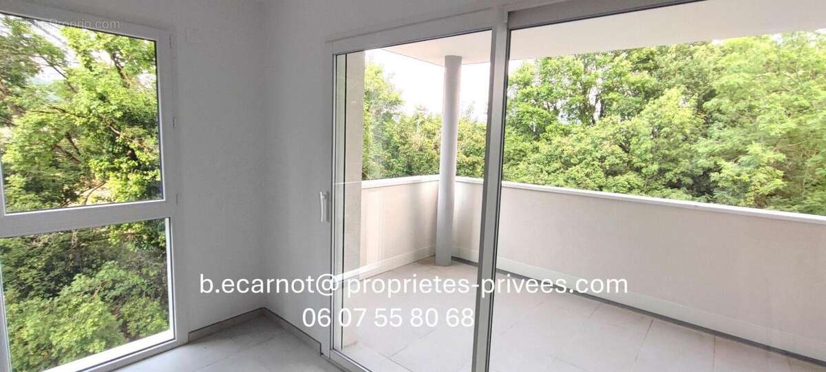 Appartement à CLAIX