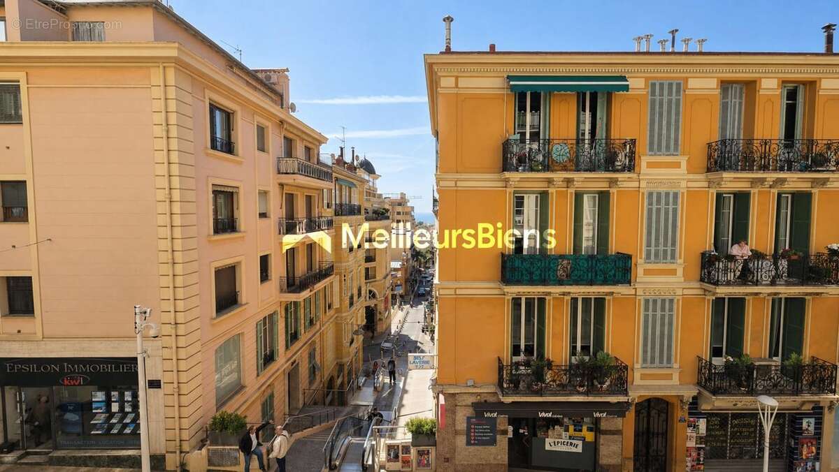 Appartement à BEAUSOLEIL