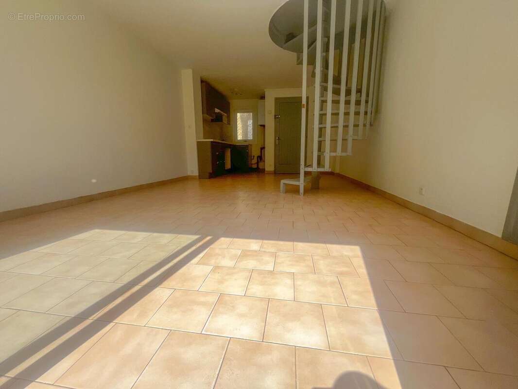 Appartement à JUVIGNAC