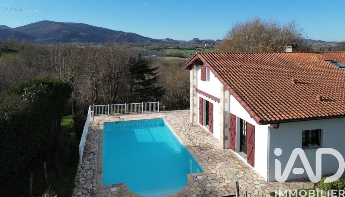 Photo 1 - Maison à URRUGNE