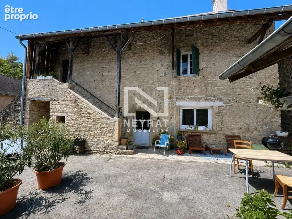 Maison de caractère en pierre avec exceptionnelle grange attenante – Un bien rare aux portes de Tournus - photo 3