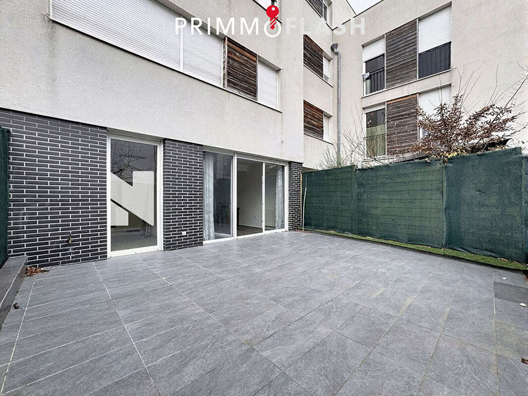 Appartement à LA COURNEUVE