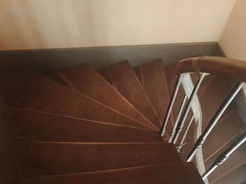 Maison à LA TOUR-BLANCHE