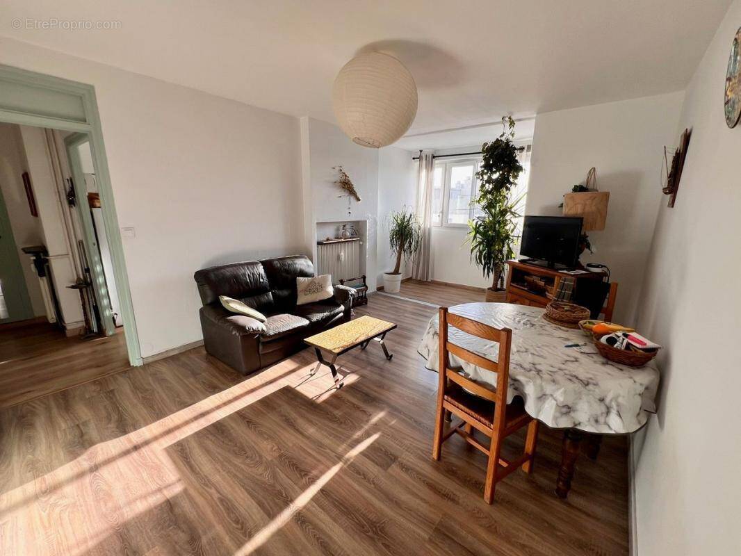 Appartement à NIMES