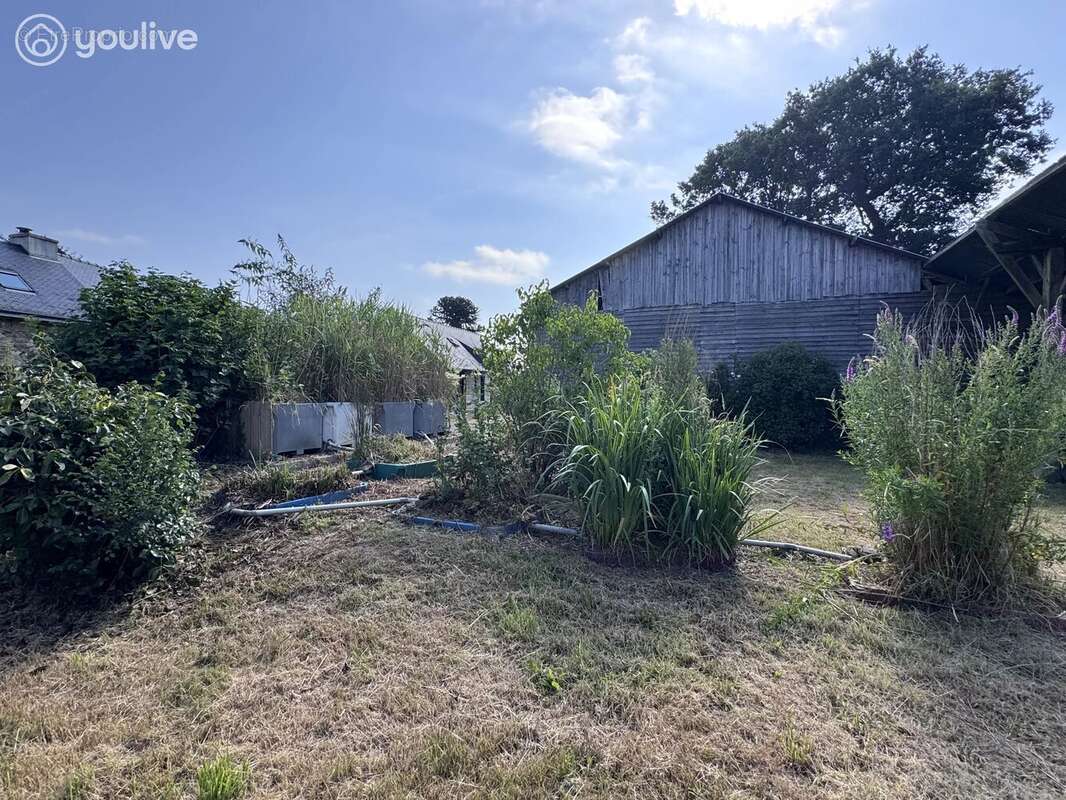 pontivy longére 8 piéces plus 2 logements sur 3150m2 - photo 17