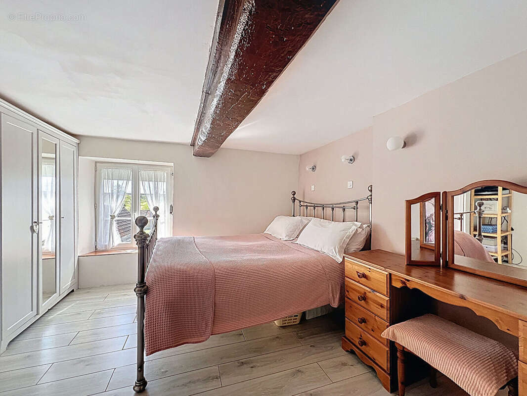 Maison à JUVIGNY-LE-TERTRE