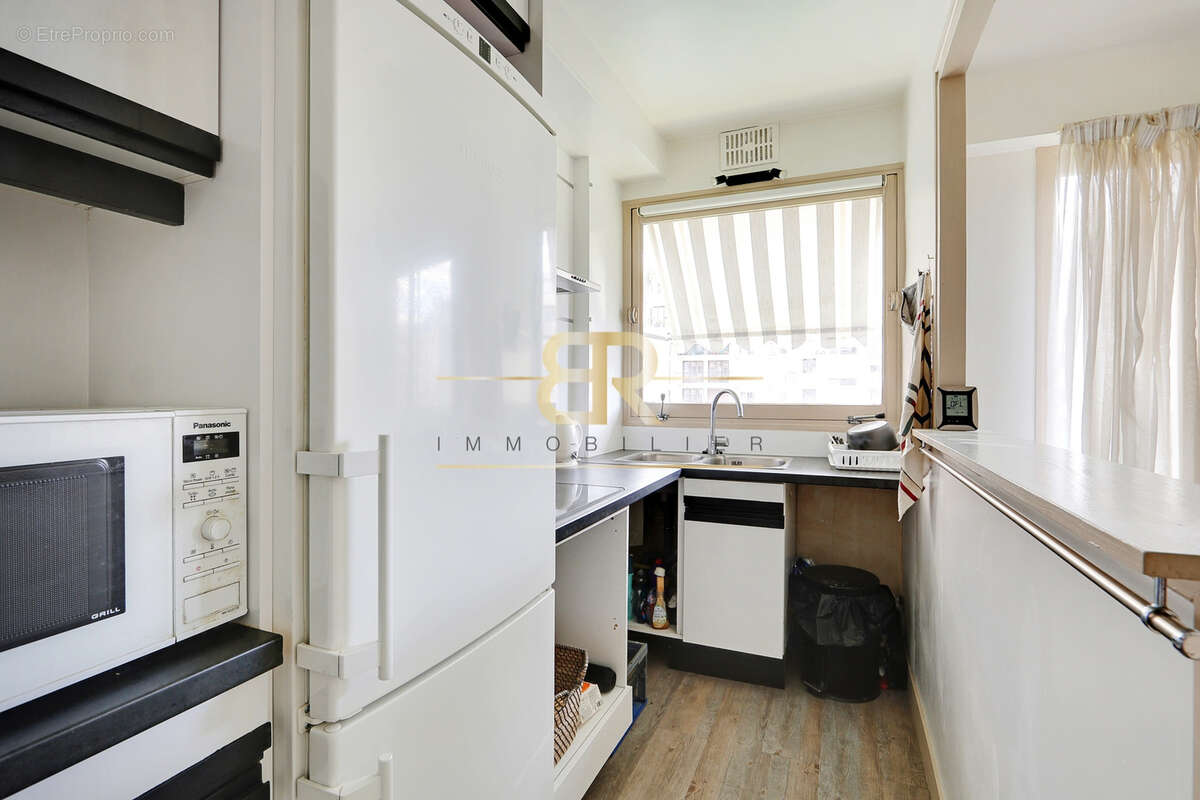 Appartement à PARIS-15E