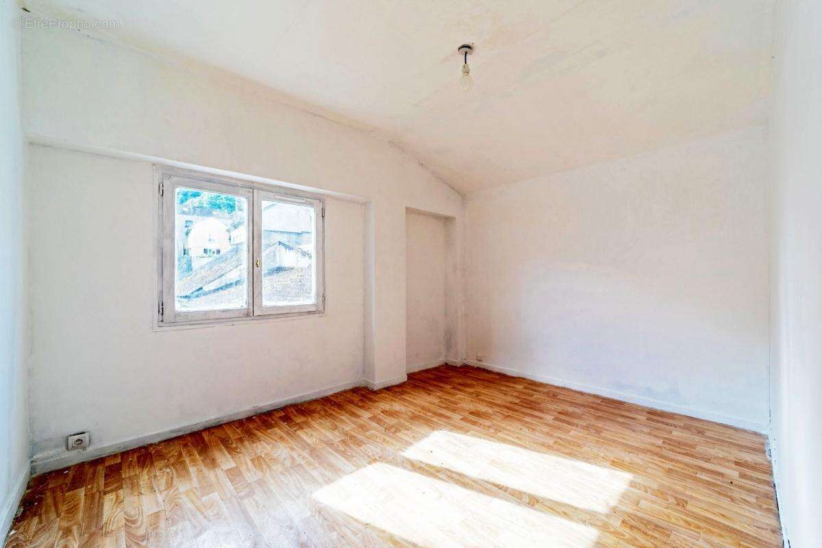 Appartement à VILLENEUVE-SAINT-GEORGES