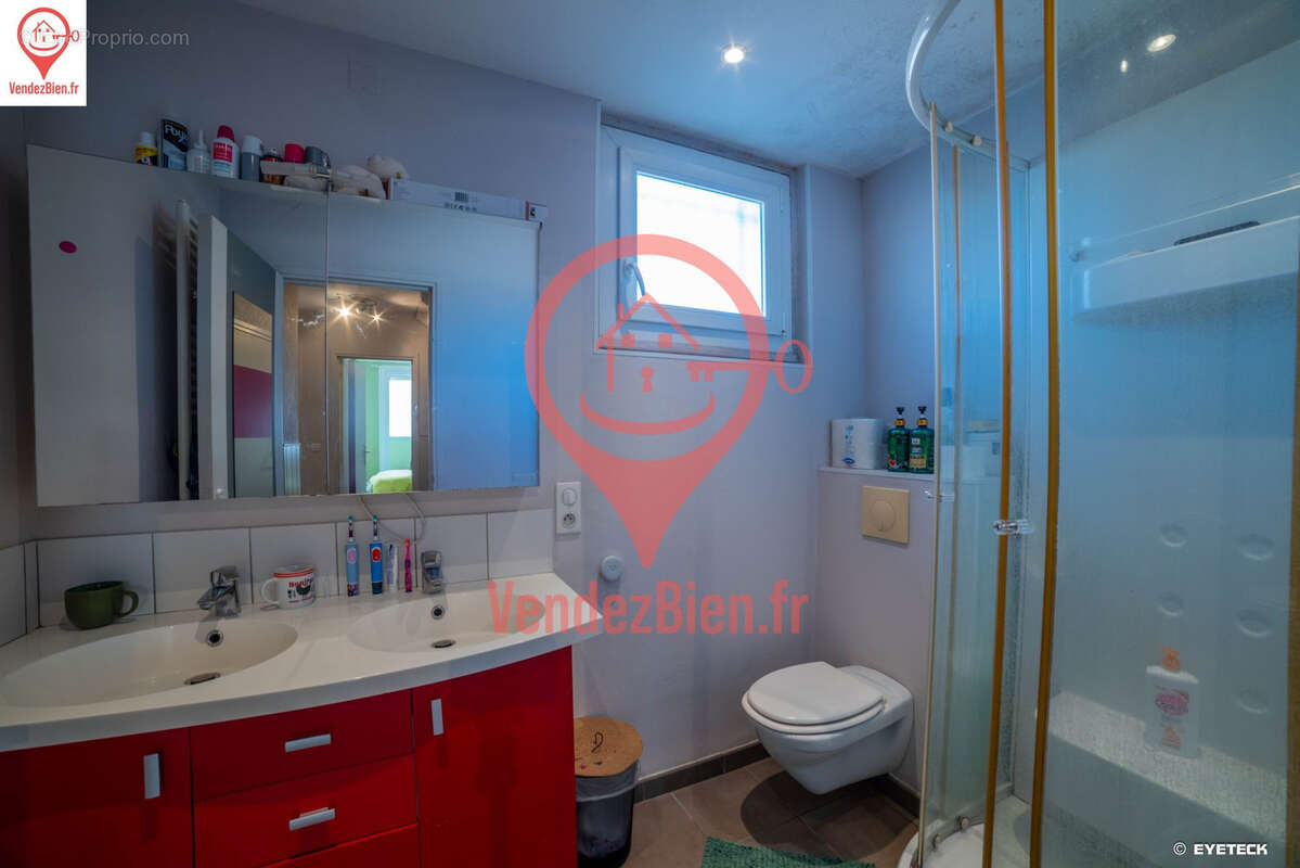 Maison à SAINT-DOULCHARD