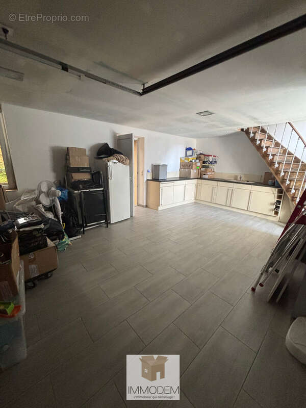 Maison entièrement rénovée avec dépendance et fort potentiel - photo 22
