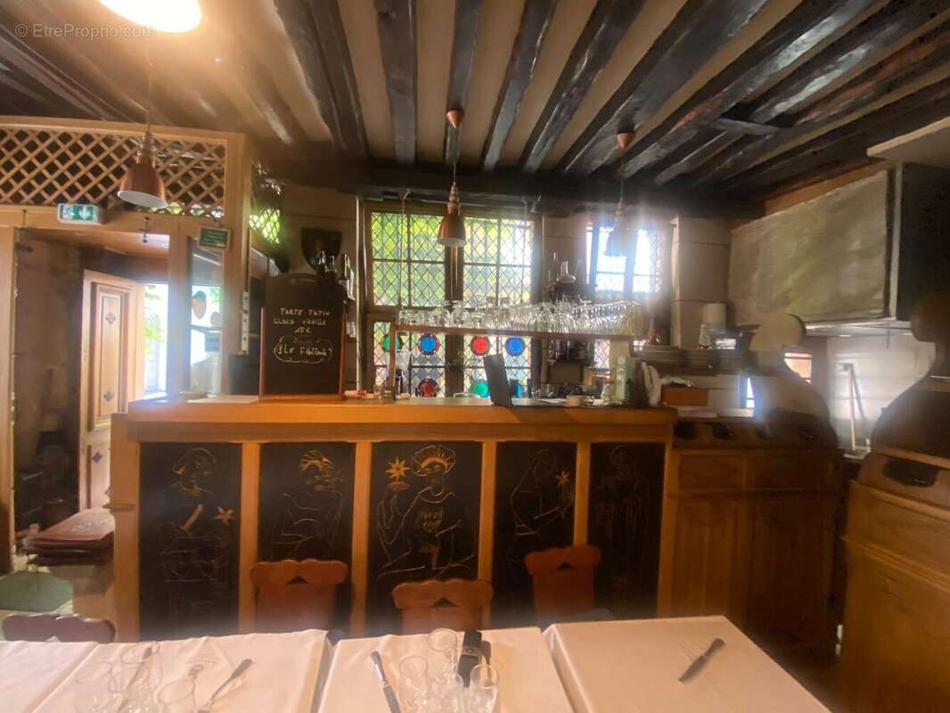 130 m² à Paris-4e  - photo 6