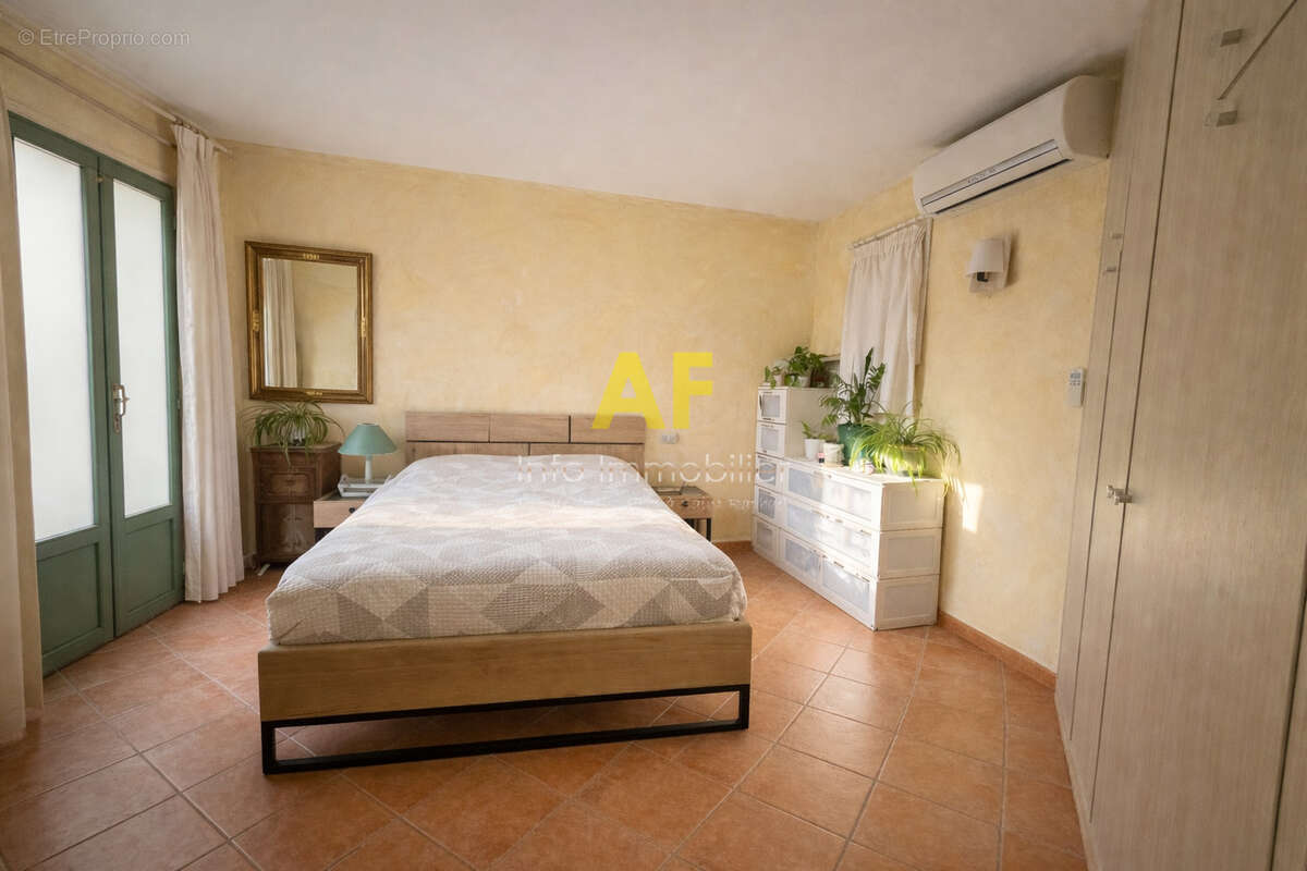 Maison à FREJUS