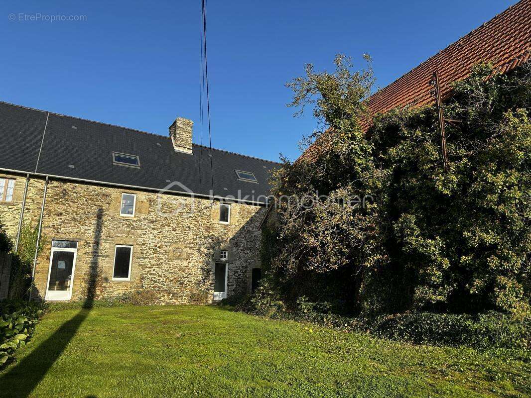 Maison ancienne en pierre du XVIIIe siècle - photo 2