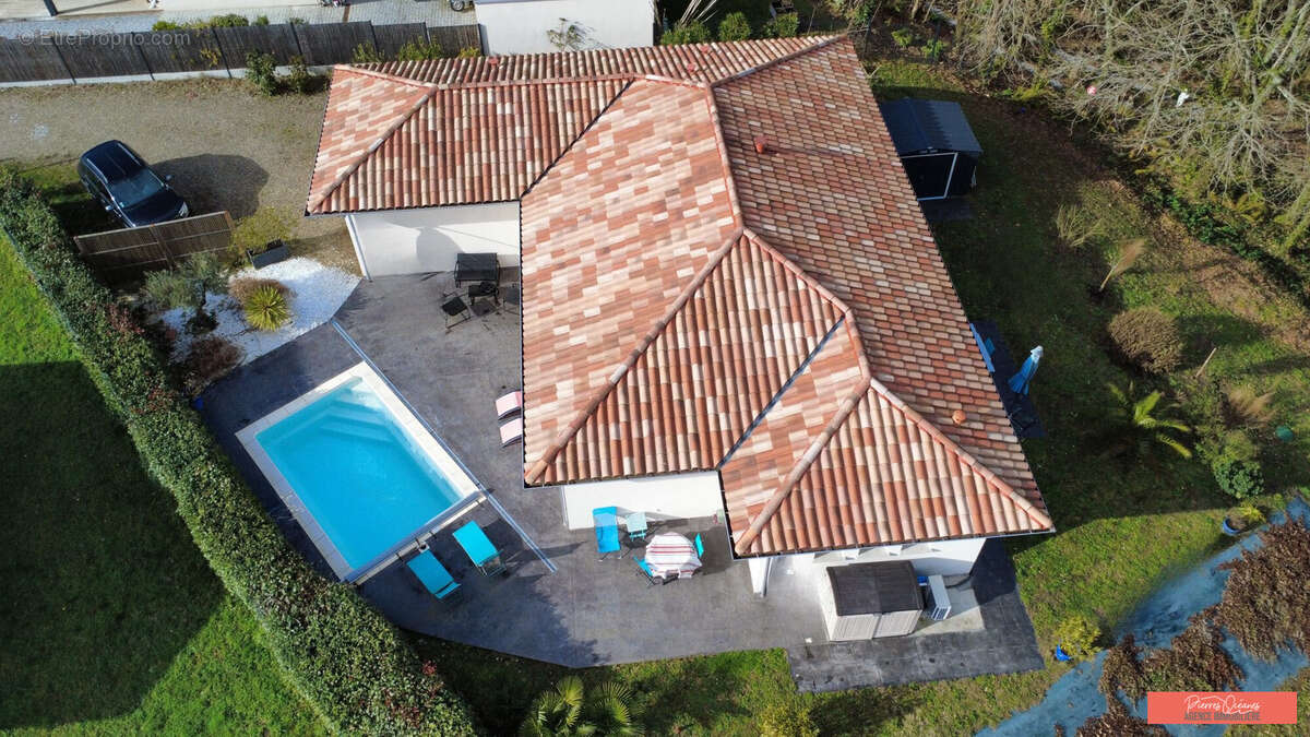 Maison à SAINTE-MARIE-DE-GOSSE