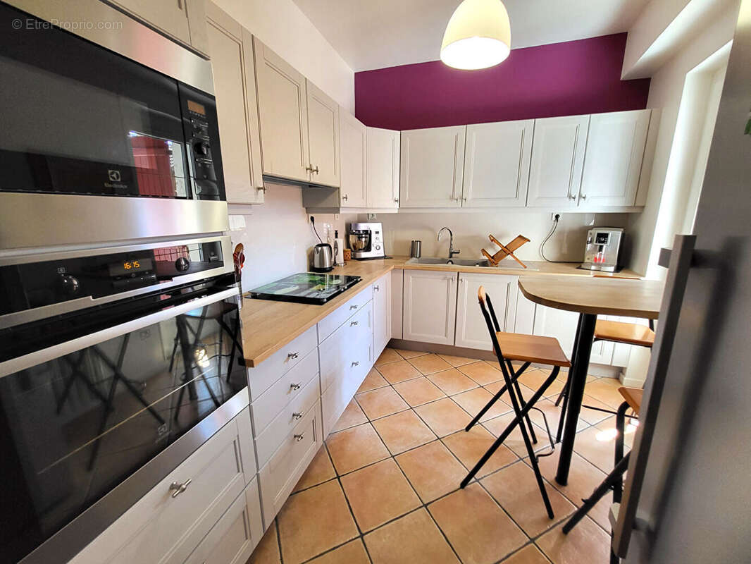 Maison à NEAUPHLE-LE-VIEUX