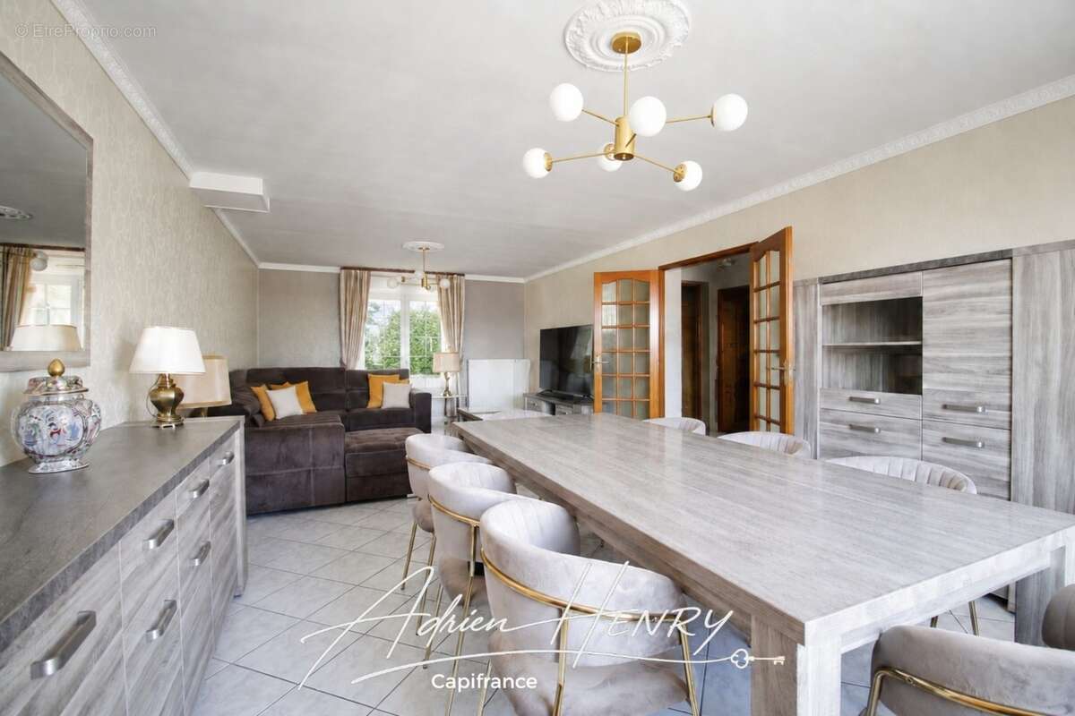Maison à vendre 6 pièces HUSSIGNY GODBRANGE (54) - photo 2