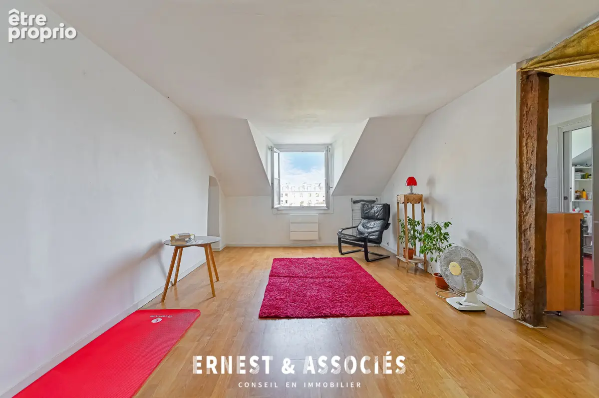 Appartement 53 m² à Paris-10e  - photo 4
