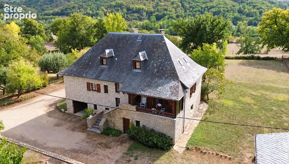 Maison cossue avec dépendance et grand terrain - photo 17