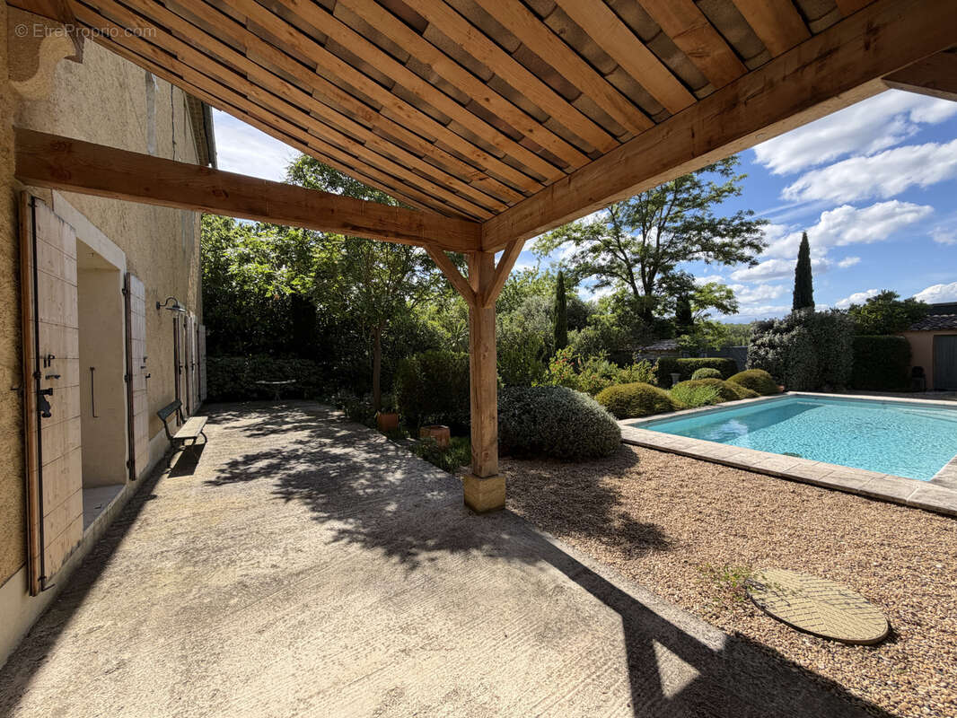 Maison à SAINT-QUENTIN-LA-POTERIE