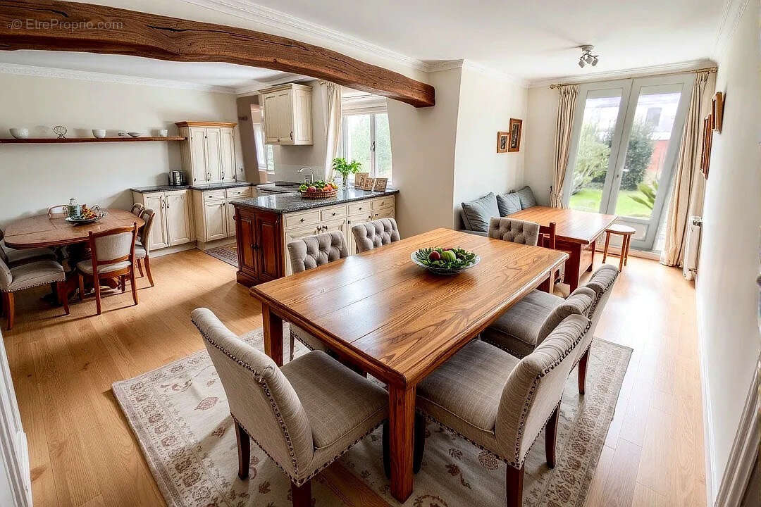 Maison à QUETTREVILLE-SUR-SIENNE