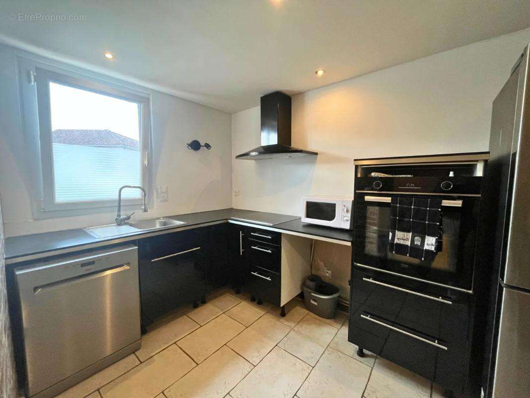 Maison à VILLEFONTAINE