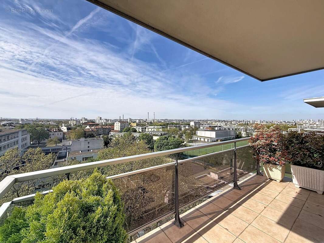 Appartement à MAISONS-ALFORT