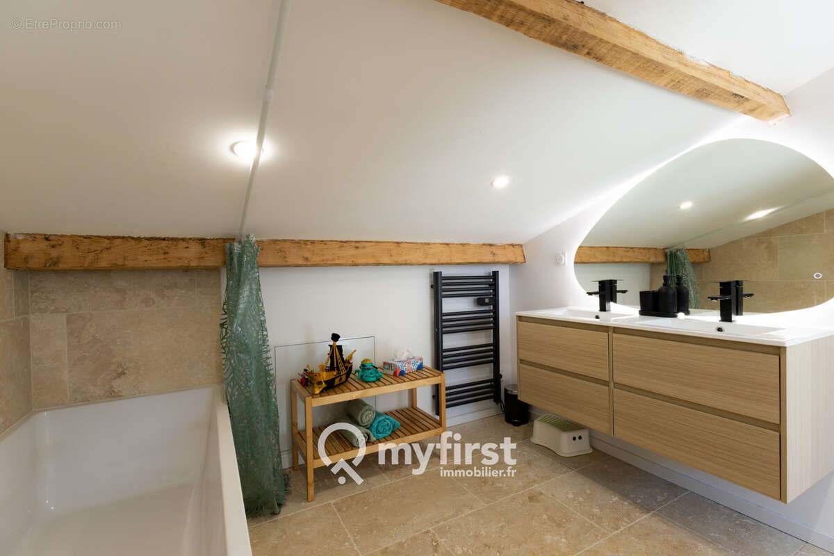 Appartement à OLLIOULES
