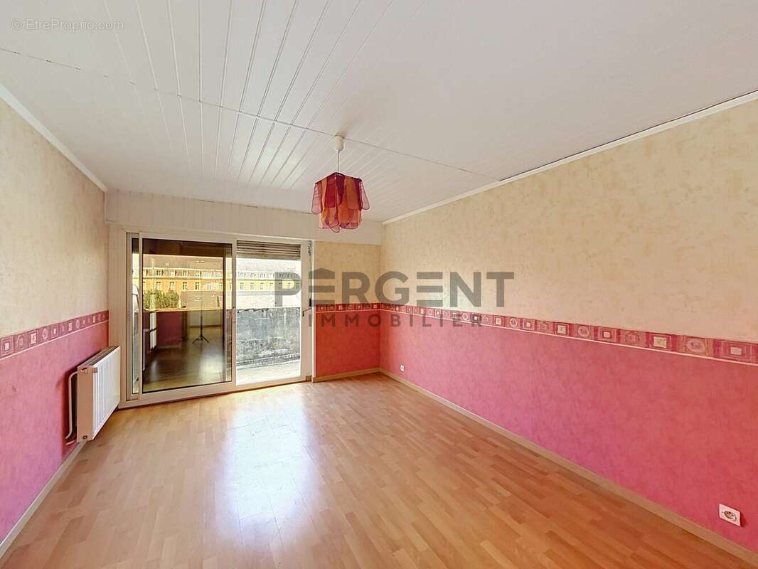 Appartement 77 m² à Charleville-Mezieres  - photo 7