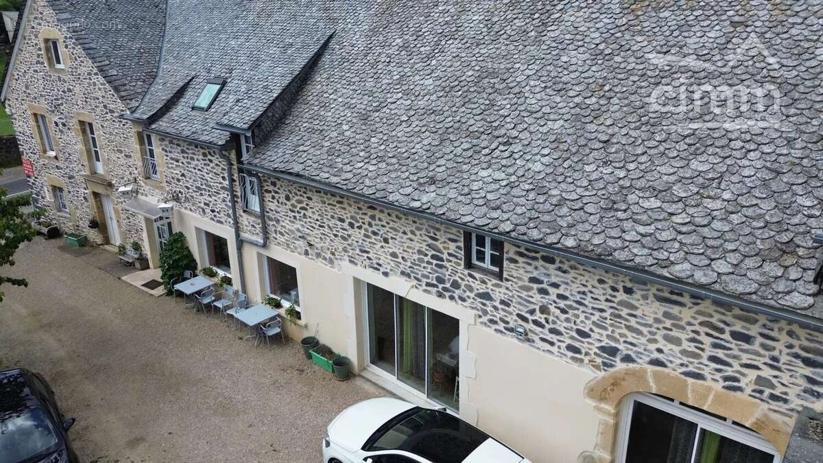 Ensemble immobilier au cœur de l'Aubrac - photo 9