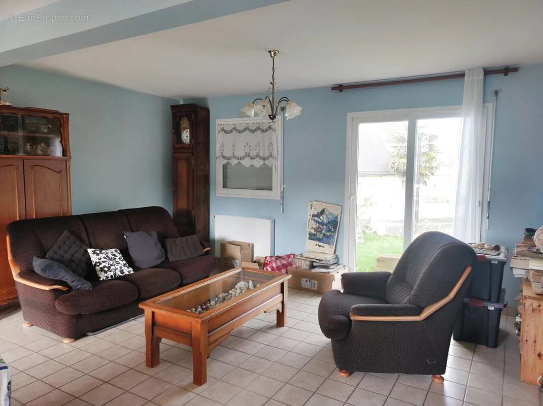 Maison à CHATELAUDREN