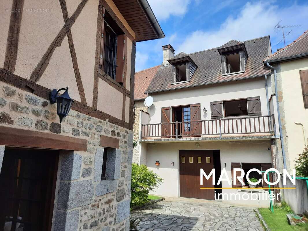 Maison à FELLETIN