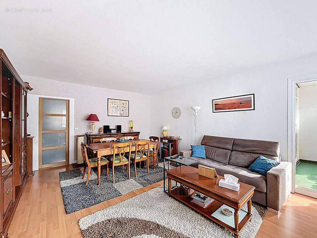 Appartement à SAINT-MICHEL-SUR-ORGE