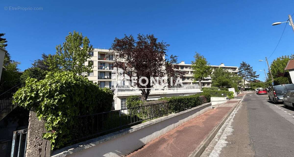 Appartement à FONTENAY-AUX-ROSES