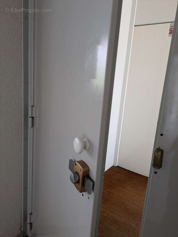 Dpt Isère (38), à vendre GRENOBLE Bureaux (ou à louer) - photo 11